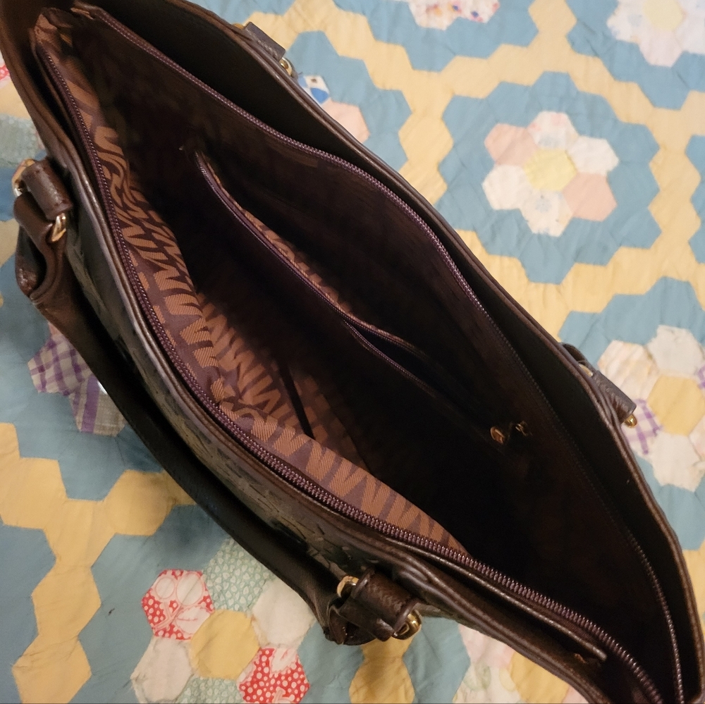 MK Handbag - Picture 3 of 3